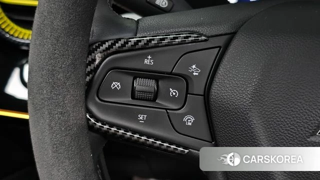 Chevrolet (GM Daewoo) Trax Crossover 2023 Желтый из Кореи, фото 4
