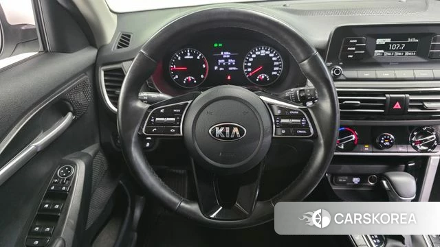 Kia Seltos 2021 Белый из Кореи, фото 4