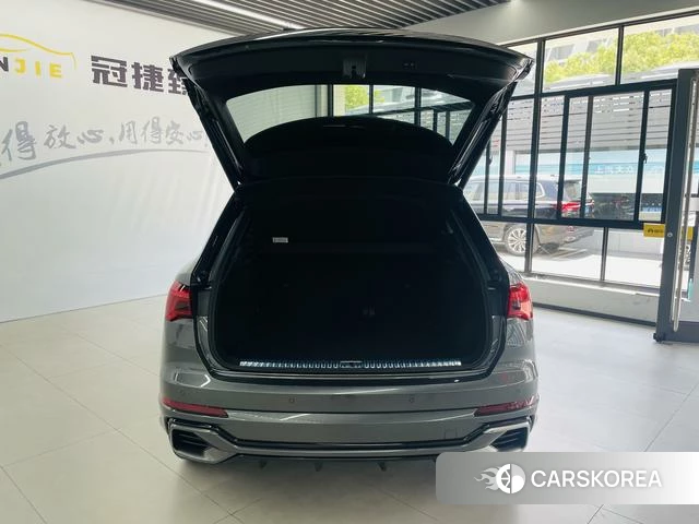 Audi Q3 2023 Темно-серый из Китая, фото 4