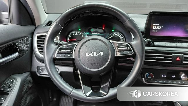 Kia Seltos 2022 Серый из Кореи, фото 4