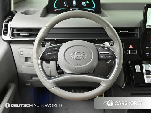 Hyundai Staria 2024 Белый из Кореи, фото 4