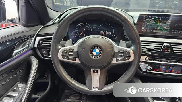 BMW 5 Series (G30) 2019 Белый из Кореи, фото 4