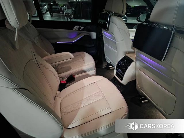 BMW X7 (G07) 2021 Черный из Кореи, фото 4