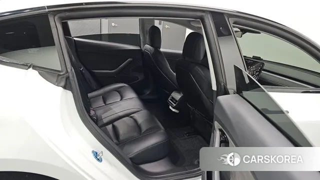 Tesla Model 3 2020 Белый из Кореи, фото 4