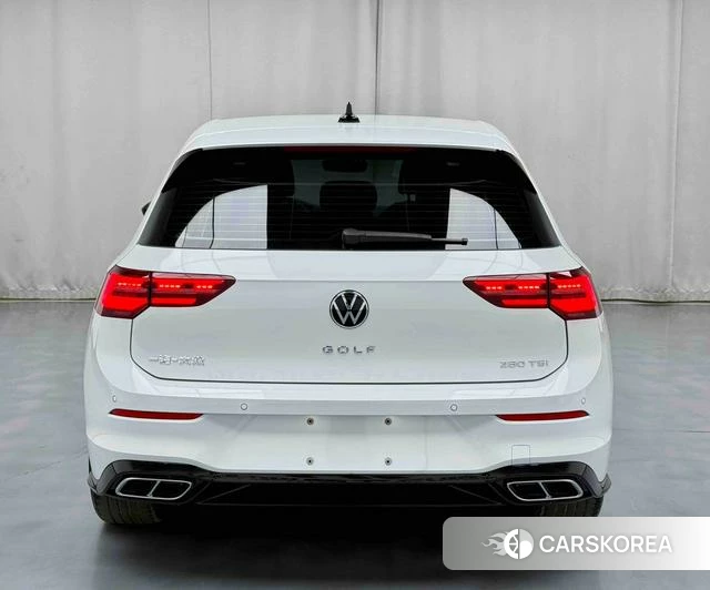 Volkswagen Golf 2022 Белый из Китая, фото 4