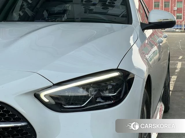 Mercedes-Benz Class C 2022 Белый из Китая, фото 4