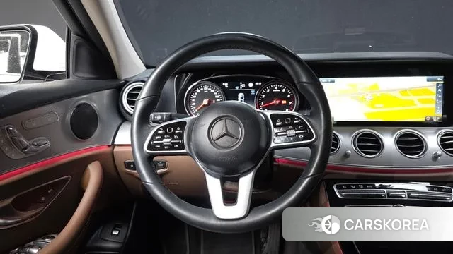 Mercedes-Benz E-Class W213 2019 Белый из Кореи, фото 4