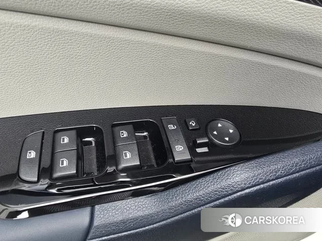 Kia Sportage 5th Generation 2023 Белый из Кореи, фото 4