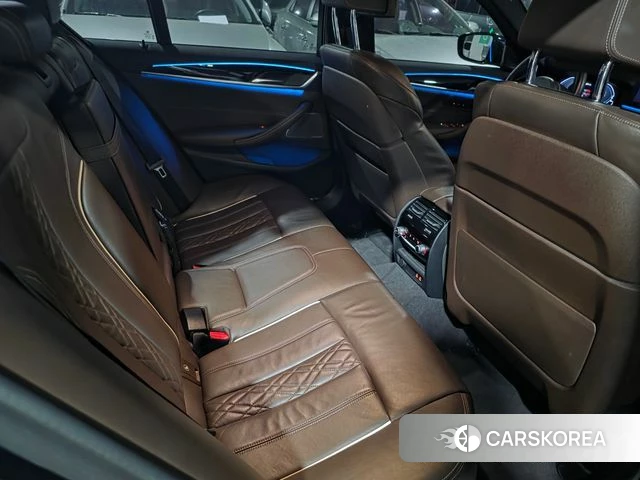 BMW 5 Series (G30) 2021 Черный из Кореи, фото 4