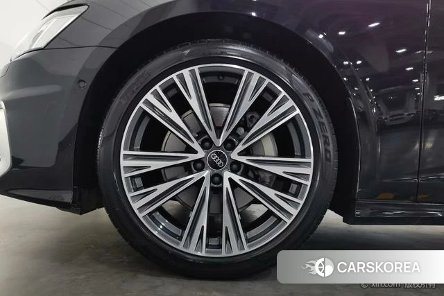 Audi A6L 2023 Черный из Китая, фото 4