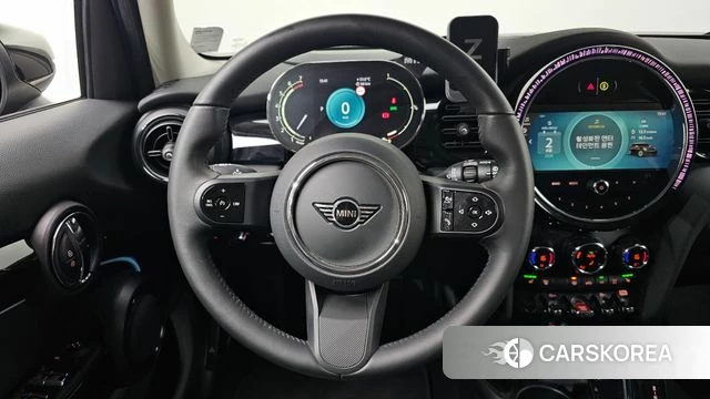 Mini Cooper 2023 Черный из Кореи, фото 4