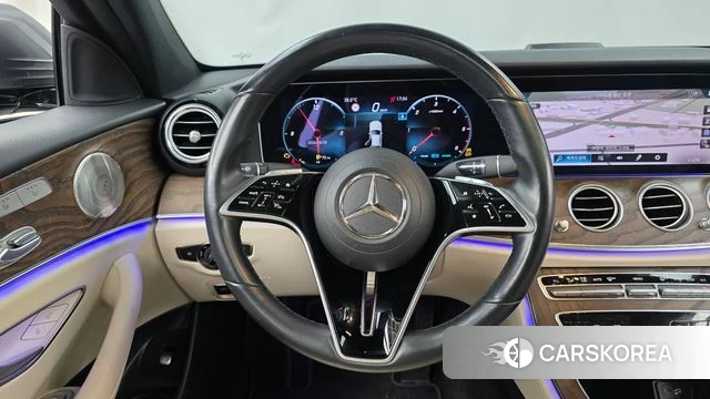 Mercedes-Benz E-Class W213 2023 Серый из Кореи, фото 4