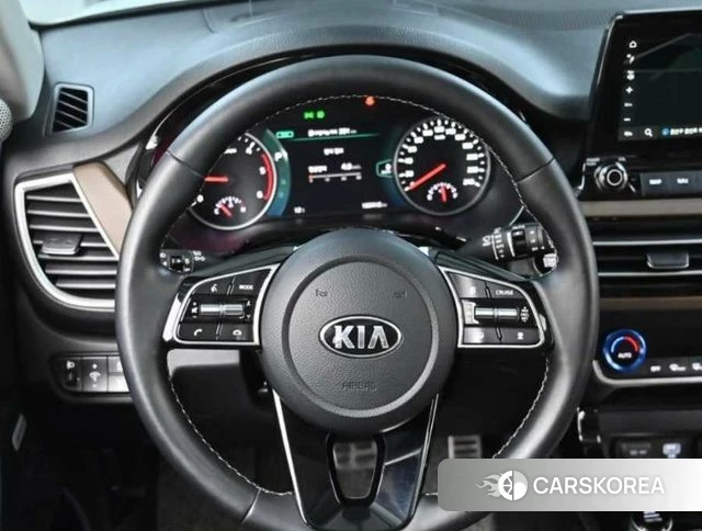 Kia Seltos 2021 Белый из Кореи, фото 4