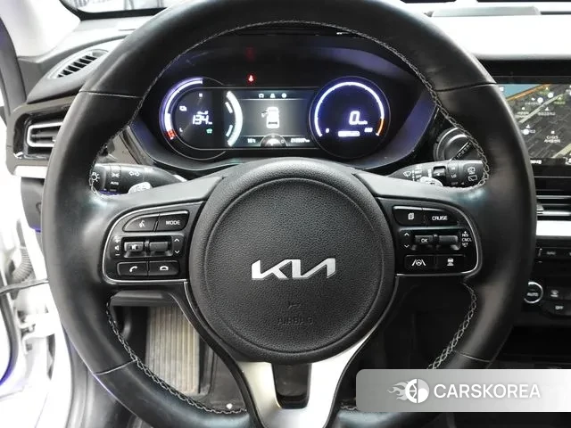 Kia Niro Plus 2022 Белый из Кореи, фото 4