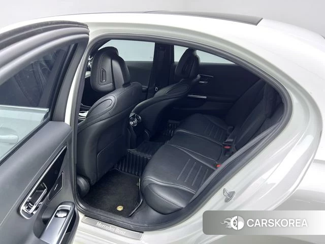 Mercedes-Benz C-class PHEV 2023 Белый из Китая, фото 4