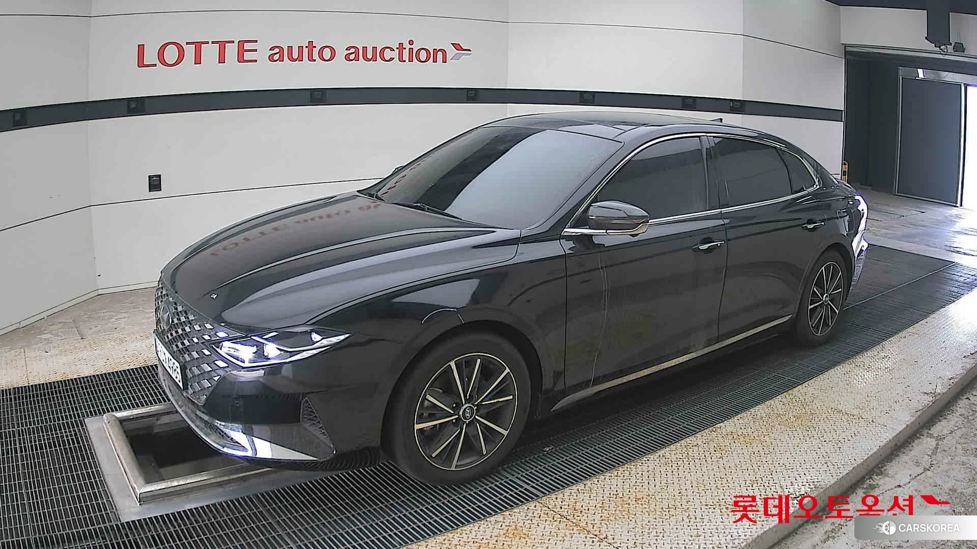 Hyundai Grandeur 2022 Midnight Black Pearl из Кореи, фото 4