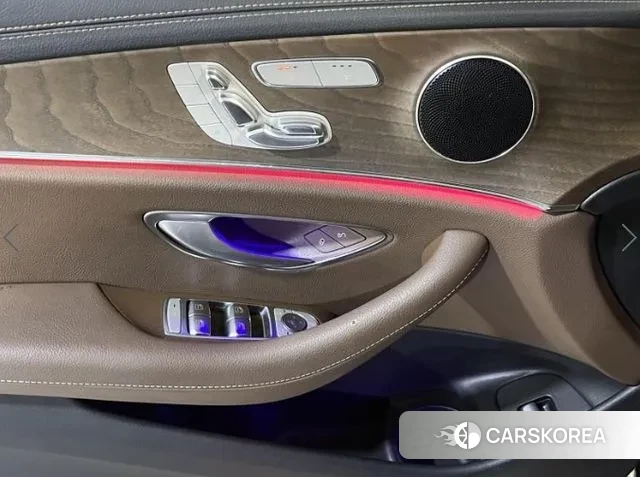 Mercedes-Benz E-Class W213 2022 Синий из Кореи, фото 4