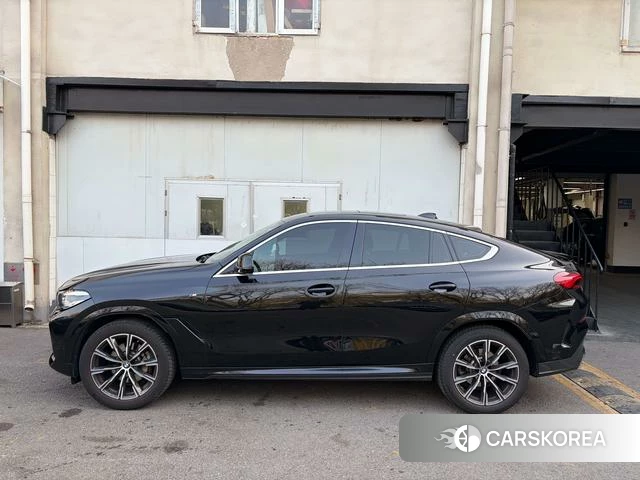 BMW X6 2021 Черный из Китая, фото 4