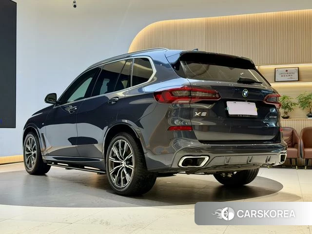 BMW X5 (imported) 2021 Серебристо-серый из Китая, фото 4