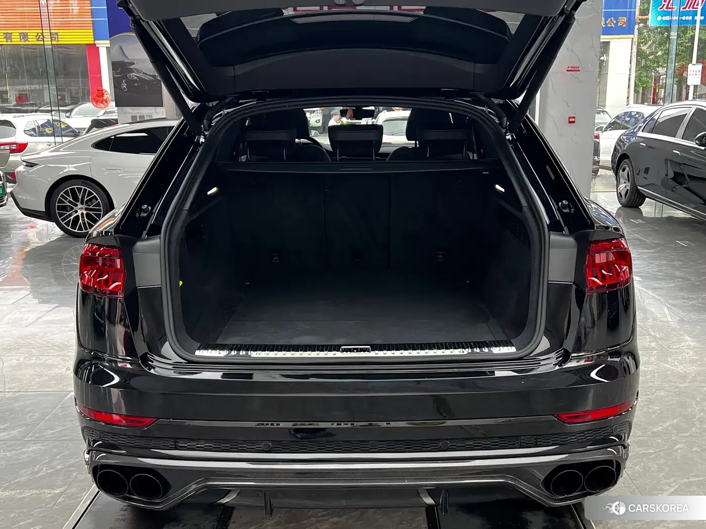 Audi Q8 2020 Черный из Китая, фото 4