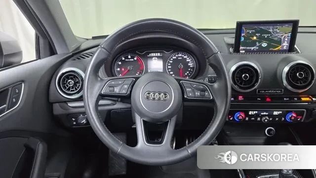 Audi New A3 2018 Черный из Кореи, фото 4