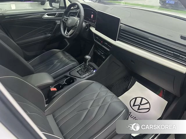 Volkswagen Tiguan L 2021 Белый из Китая, фото 4