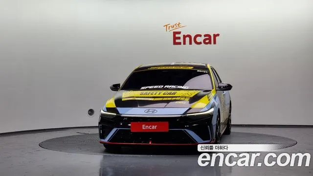 Hyundai The New Avante (CN7) 2023 Светло-серебряный цвет из Кореи, фото 4