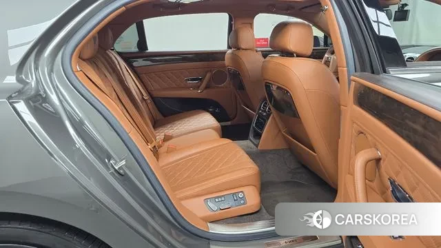 Bentley Flying Spur 2nd Generation 2018 Серый из Кореи, фото 4