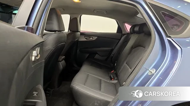 Kia Come New K3 2019 Светло-серебряный цвет из Кореи, фото 4