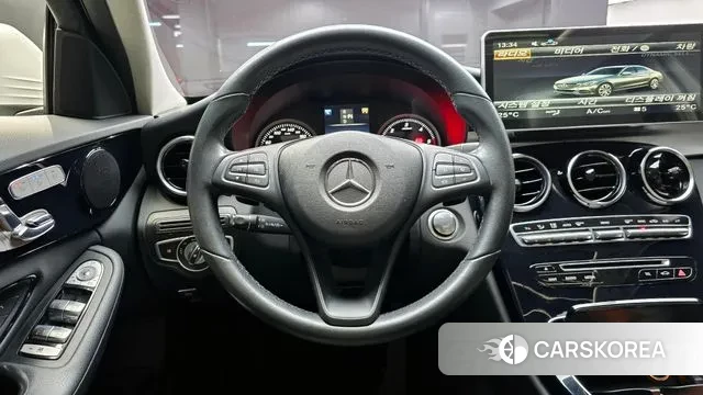 Mercedes-Benz C-Class W205 2018 Белый из Кореи, фото 4