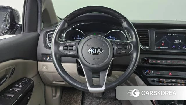Kia The New Carnival 2018 Серый из Кореи, фото 4