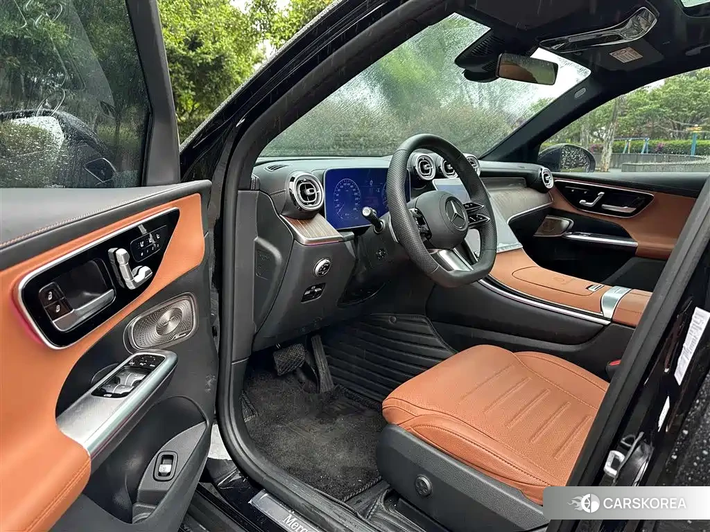 Mercedes-Benz GLC 2025 Черный из Китая, фото 4
