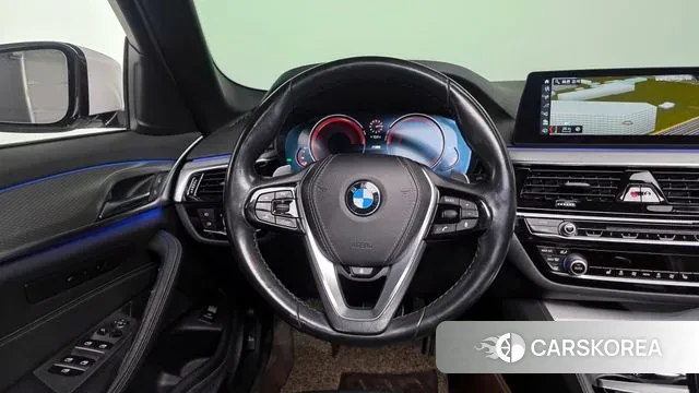 BMW 5 Series (G30) 2018 Белый из Кореи, фото 4