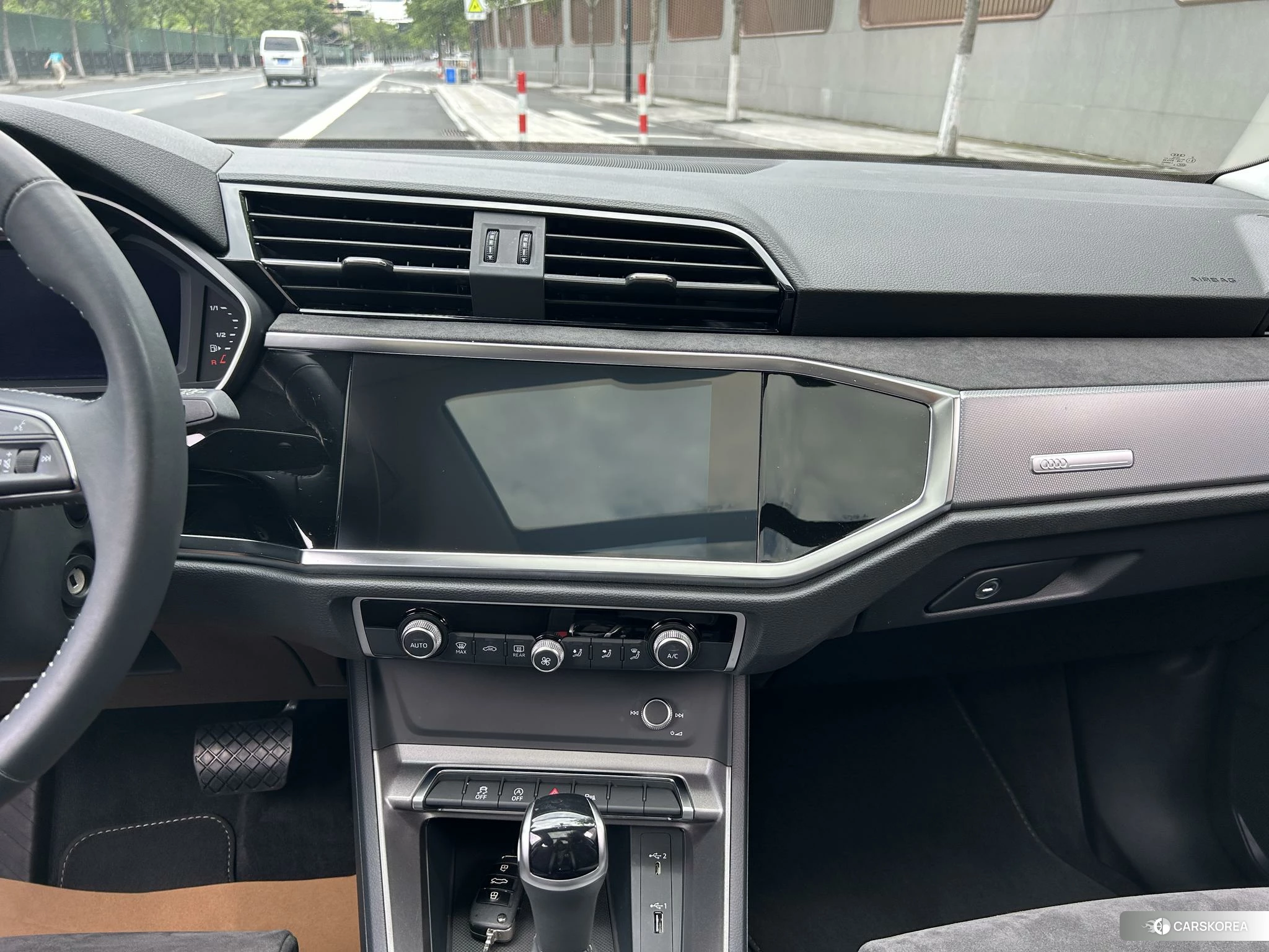 Audi Q3 2020 Темно-серый из Китая, фото 4