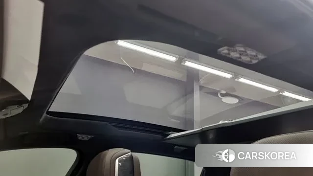 BMW 7 Series (G70) 2023 Белый из Кореи, фото 4