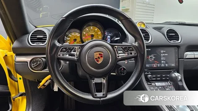 Porsche 718 Cayman 2018 Желтый из Кореи, фото 4