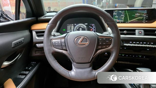 Lexus UX250h 2019 Серебристо-серый из Кореи, фото 4