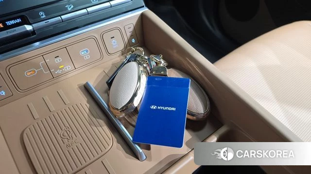 Hyundai Santa Fe (MX5) 2025 Белый из Кореи, фото 4