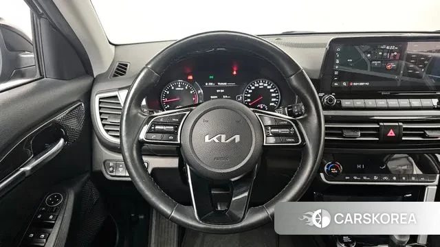 Kia Seltos 2022 Серый из Кореи, фото 4