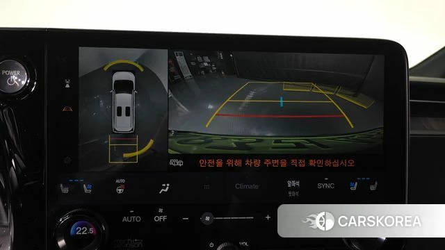 Lexus LM Second Generation 2024 Белый из Кореи, фото 4