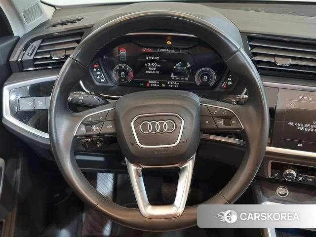 Audi Q3 (F3) 2023 Белый из Кореи, фото 4