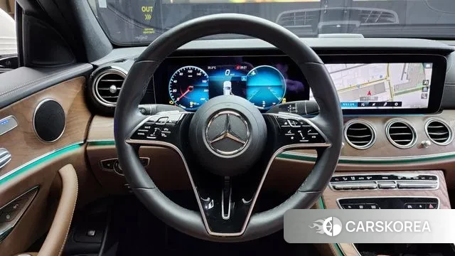 Mercedes-Benz E-Class W213 2023 Белый из Кореи, фото 4