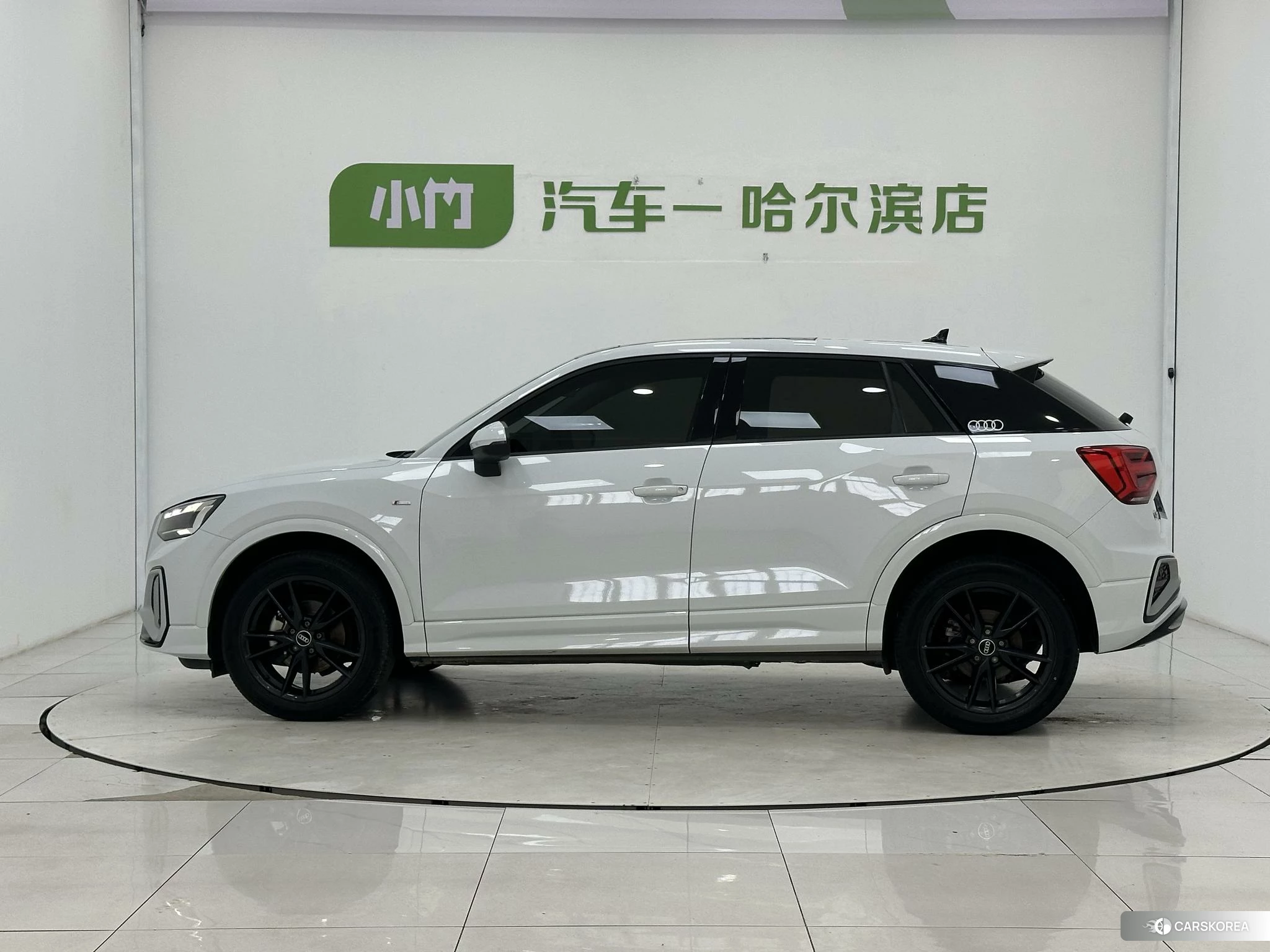 Audi Q2L 2021 Белый из Китая, фото 4