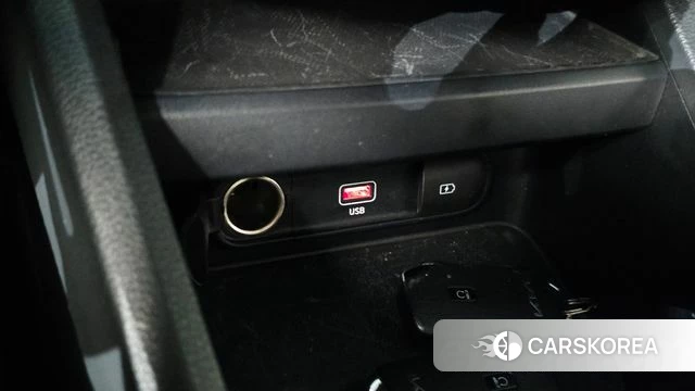 Kia The New K3 2nd generation 2021 Белый из Кореи, фото 4