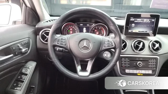 Mercedes-Benz GLA-Class X156 2019 Белый из Кореи, фото 4