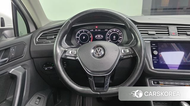 Volkswagen Tiguan second Generation 2018 Белый из Кореи, фото 4