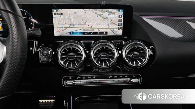 Mercedes-Benz GLA - Class H247 2023 Белый из Кореи, фото 4