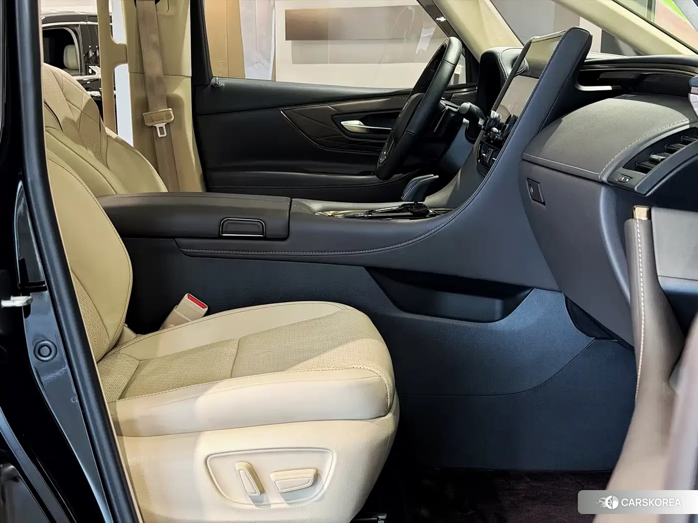 Toyota Vellfire 2024 Черный из Китая, фото 4