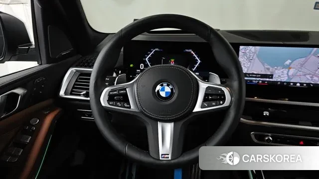 BMW X7 (G07) 2023 Белый из Кореи, фото 4