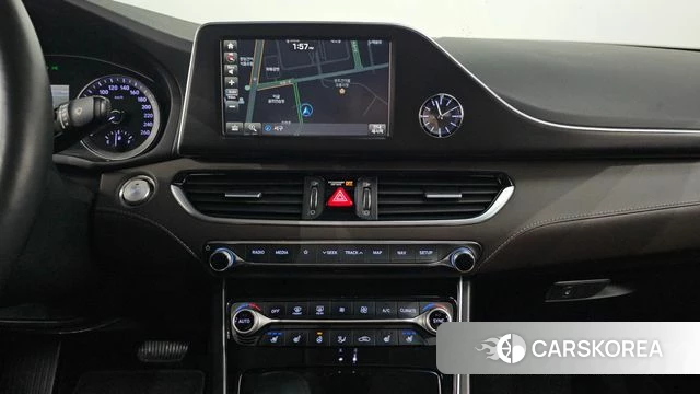 Hyundai Grandeur IG 2019 Серебристо-серый из Кореи, фото 4